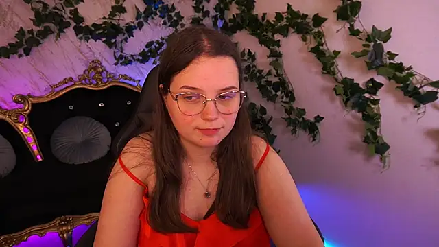 SophieDreamss online show from October 18, 2:53 pm