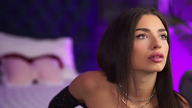 Snapshot of LalaRoze chatting on September 18, 6:50 pm LalaRoze online show from September 18, 6:50 pm