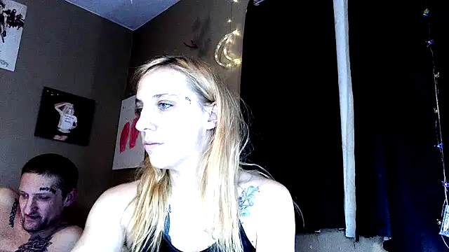 Snapshot of flavi1996 chatting on October 23, 5:02 am flavi1996 online show from October 23, 5:02 am