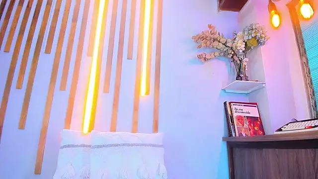 Jennifer Vega1 online show from November 6, 12:49 am