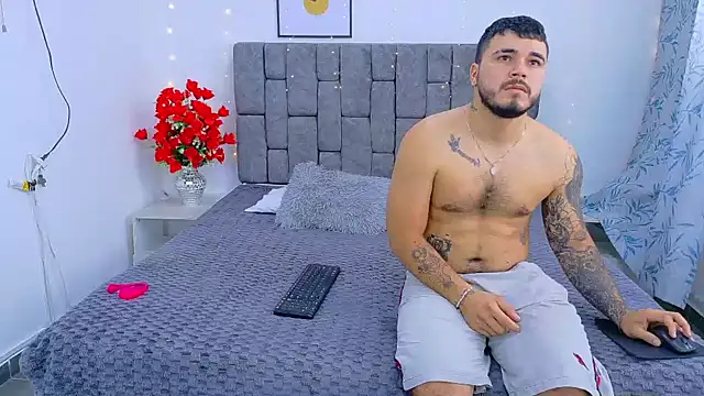 Soffia Konig  online show from February 10, 7:50 pm