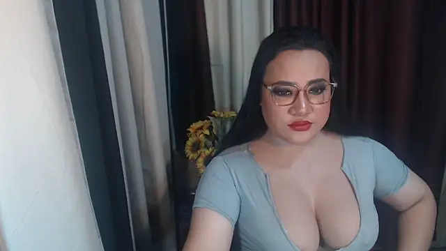 Hotcum ella online show from March 29, 1:04 am