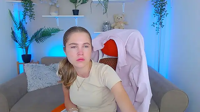 Spicy Lexi online show from September 17, 6:22 am