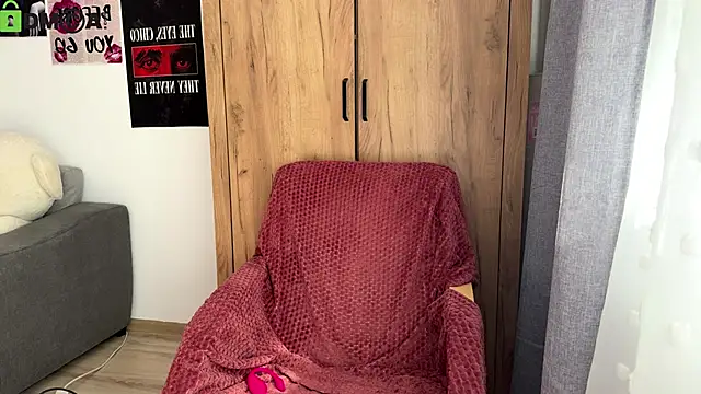 ScarlettSmithX online show from October 1, 11:15 am