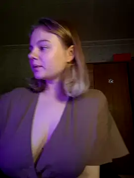 SlipperSherry online show from November 4, 10:37 pm