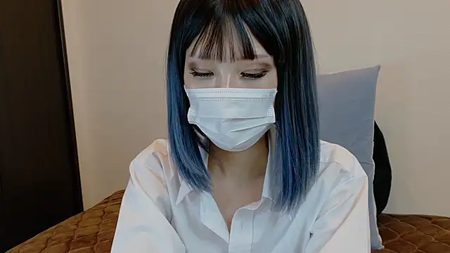 sarina at online show from December 14, 9:26 am