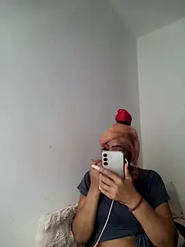 iamlalamilano online show from April 3, 2:37 pm