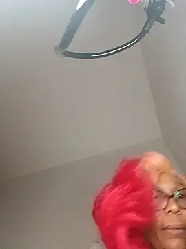 iamlalamilano online show from April 14, 10:10 pm