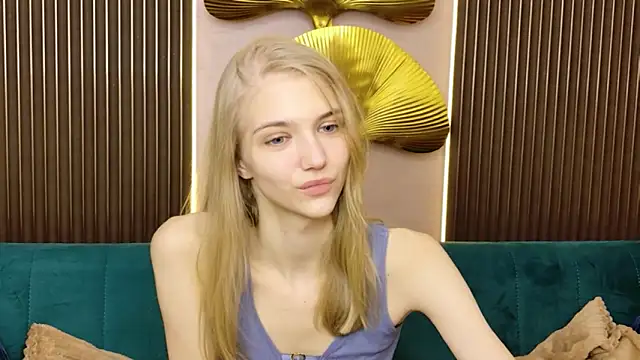 4example Chloe online show from February 26, 10:36 am