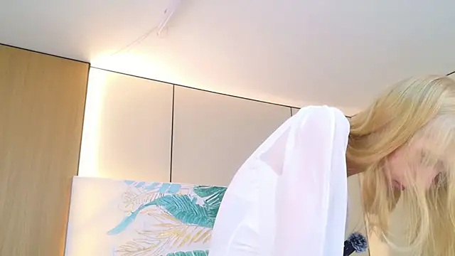 4example Chloe online show from July 26, 6:21 am