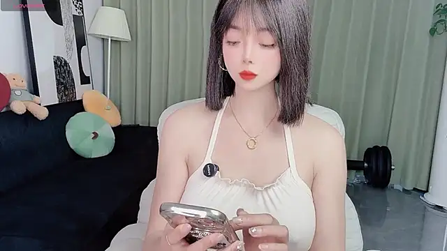 uikyy1 online show from March 11, 9:35 am