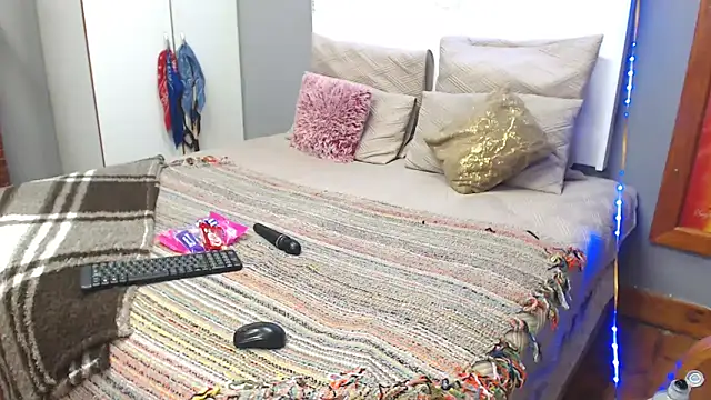 Kay-Tee online show from April 17, 7:27 pm