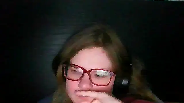 Moonolighta online show from November 19, 1:44 pm