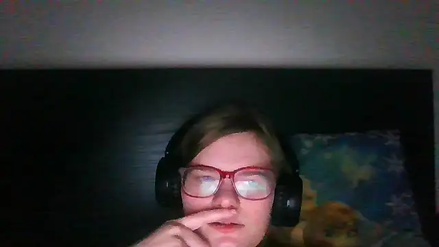 Moonolighta online show from December 15, 10:53 am