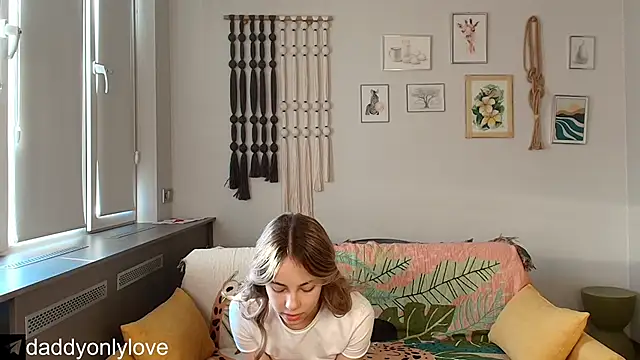 daddyonlyloveme online show from October 30, 10:44 pm