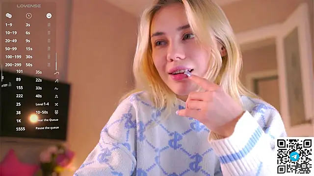 LilianBenskin online show from April 1, 1:41 pm