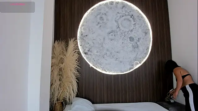 ShaniaDaniels online show from February 20, 8:53 pm