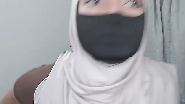 jade nassar online show from February 23, 8:19 pm