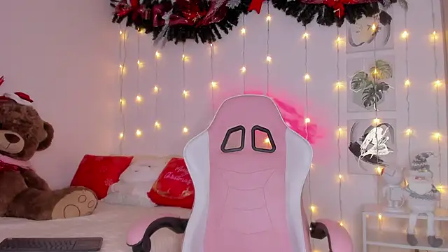 Nataly evans18 online show from December 16, 6:30 am