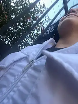 Emily Rivers  online show from September 22, 1:20 pm