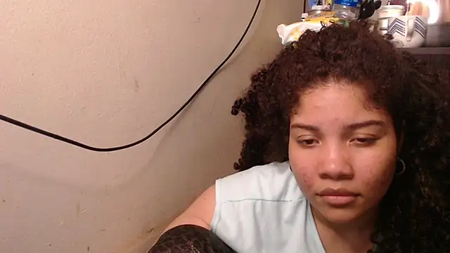 madelene online show from December 5, 4:45 am