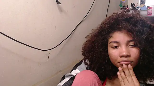 madelene online show from April 1, 4:35 am