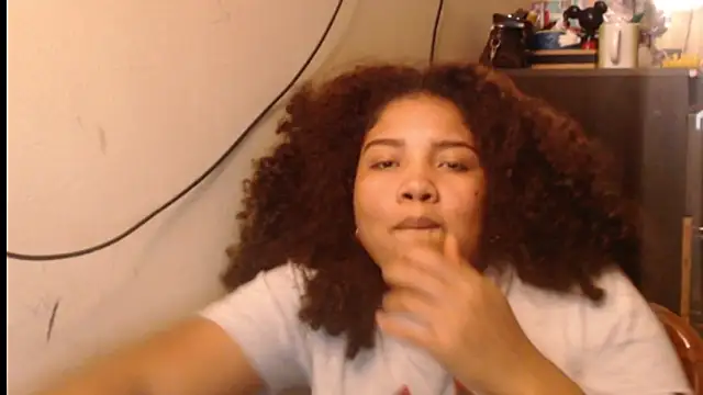 madelene online show from March 13, 3:41 am