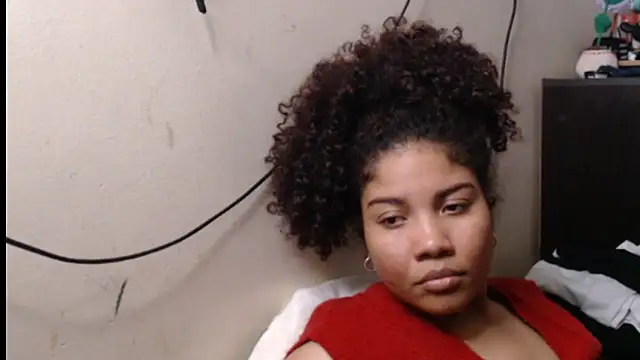 madelene online show from April 7, 4:47 am