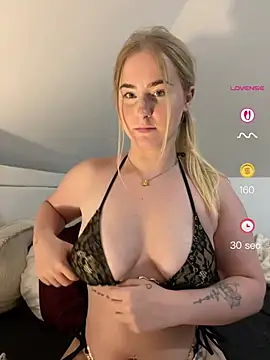 Lyn- online show from June 11, 3:31 pm