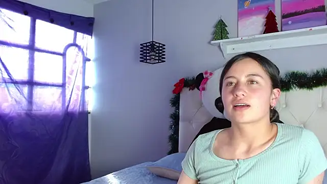 Zaaida  online show from December 20, 9:08 pm