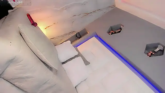 Ariia-janee online show from March 13, 6:04 am