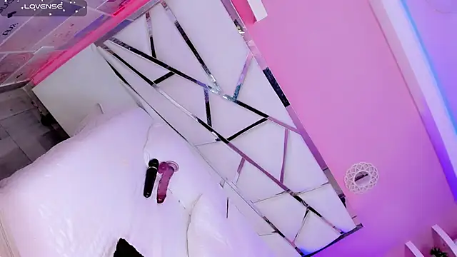 Ariia-janee online show from January 18, 6:10 am