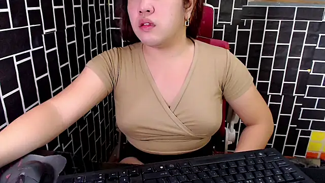 xUrDreamSlutWhore online show from September 12, 2:12 am