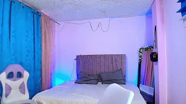 MiSofialeal online show from February 6, 6:44 pm