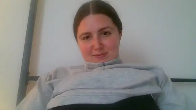 CherryJuneExperience online show from April 30, 4:56 pm
