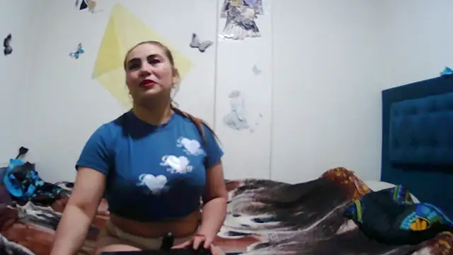 AddyStuart  online show from March 26, 4:14 am