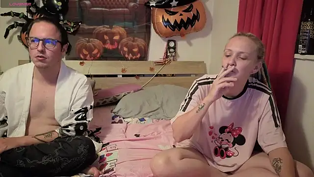 Snapshot of lisa_yummi chatting on October 22, 9:20 pm lisa yummi online show from October 22, 9:20 pm