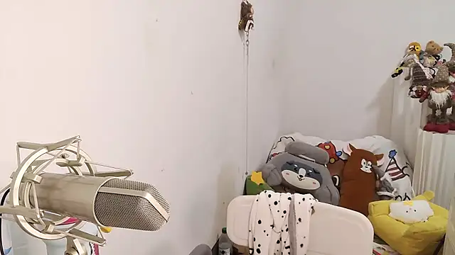 Moonlight-23 online show from December 3, 4:42 pm