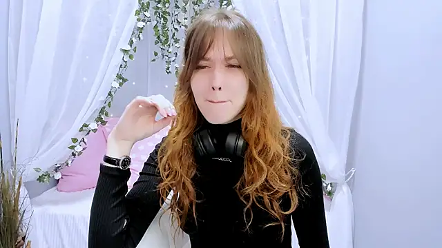 Anabel Montereau online show from December 19, 1:58 pm