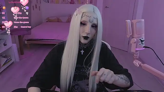 Nana stolass online show from March 11, 10:30 am