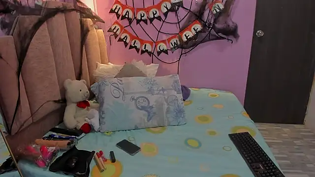 AndreaSweet2 online show from October 20, 7:39 pm