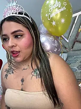 ashley-swift- online show from April 14, 6:35 am