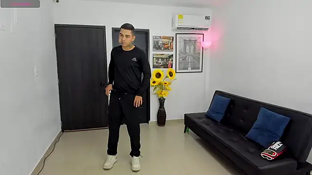 Playhardsex  online show from March 27, 11:05 pm