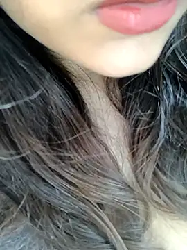 Hott Muskan online show from September 30, 11:05 am