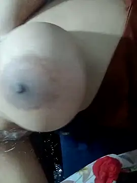 Hott Muskan online show from March 7, 7:43 pm