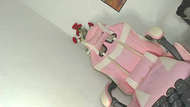 SexyHornyMyles online show from February 11, 8:21 pm