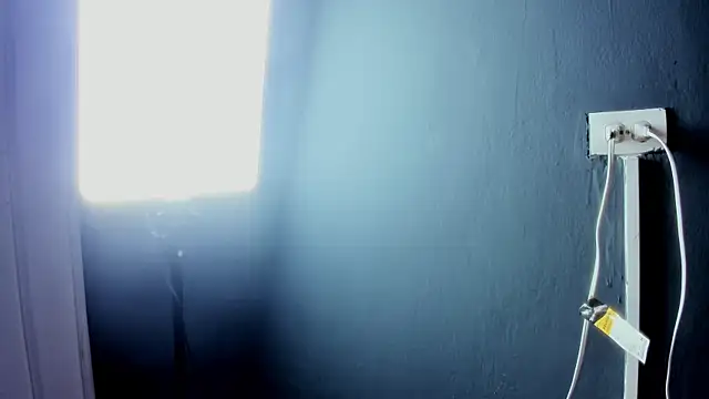 Lili milk20 online show from March 24, 7:30 pm