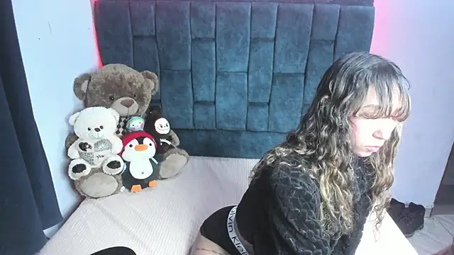 ValentinaKlean online show from February 19, 3:06 am