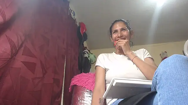 gattycahot online show from October 1, 10:59 pm