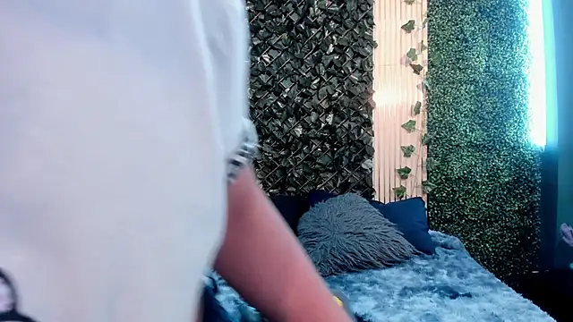 KhateAndersson online show from December 22, 8:45 pm